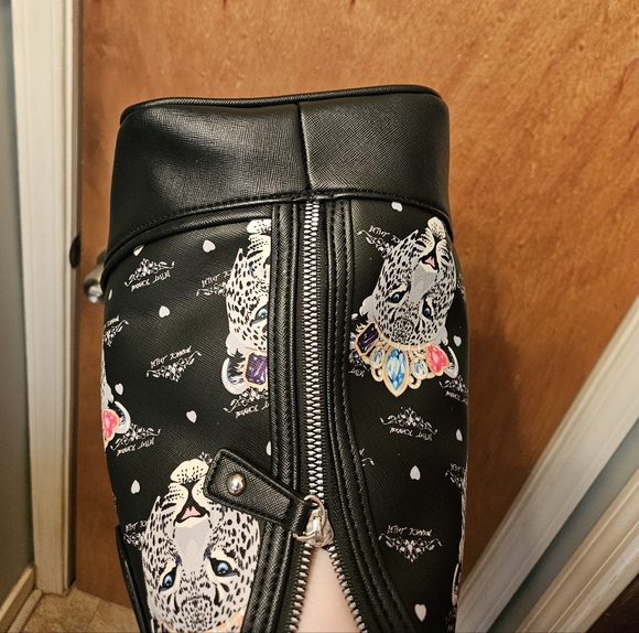 Betsey Johnson Leopard Face Dome Satchel Handbag- Rare - Picture 14 of 17